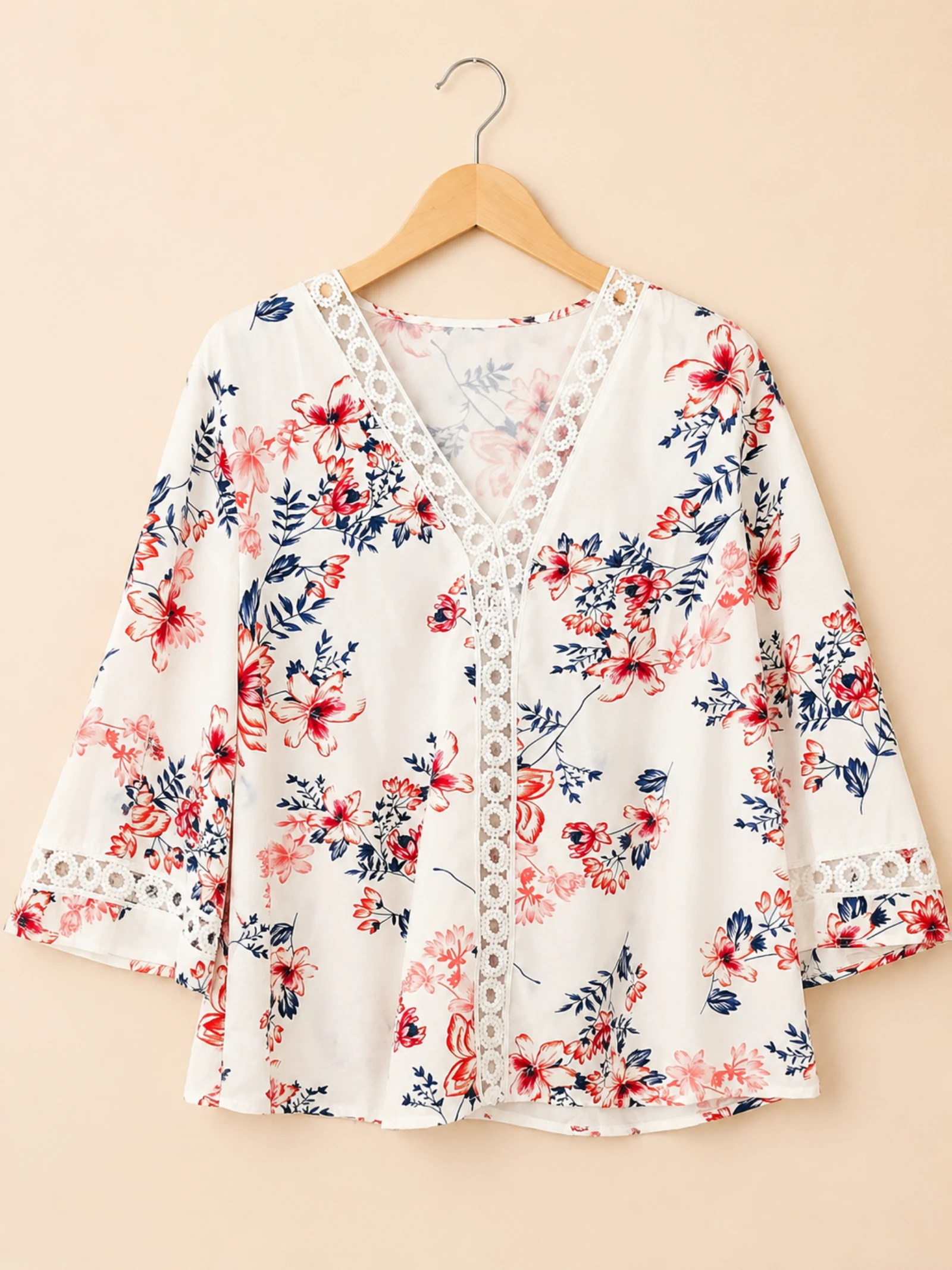 Blusa floral con encaje  Talla M